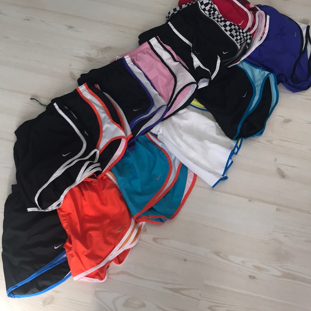 Unit of 13 pairs Nike women’s athletic shorts